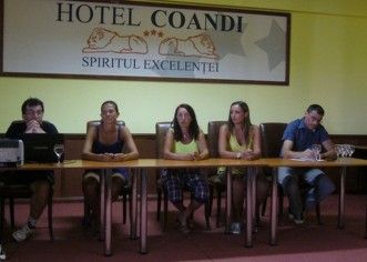 Meciuri tari încă din primul tur, pe zgura de la „Riviera”