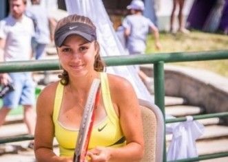 Favoritele se ţin tare la ITF Arad: şase dintre ele sunt în optimi