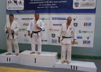 Aur la veterani, pe tatami