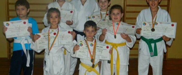 Bushido Vladimirescu achiziţionează medalii la Giroc