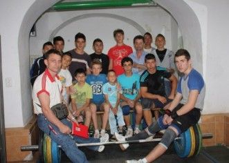 Participare internaţională la Cupa CSM Arad la haltere