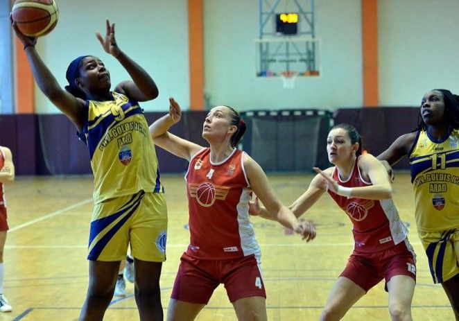 Destiny Williams a debutat pentru Chicago Sky