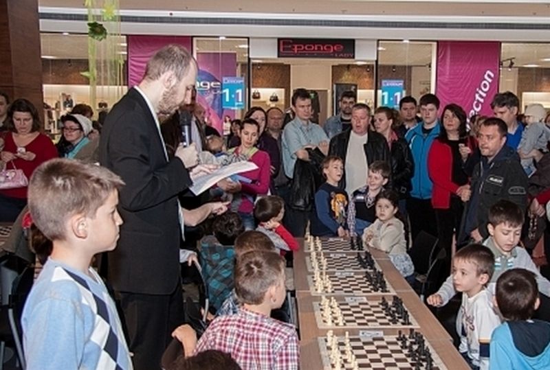  Copiii sunt invitaţi la un nou concurs de şah