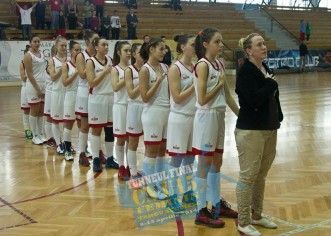 Micile baschetbaliste ale Aradului sunt campioane naţionale la categoria sub 15 ani