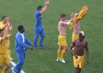 Start în primul eşalon judeţean: meciuri tari la Lipova şi Şiria