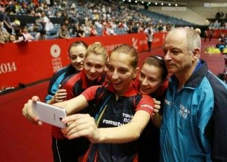 Singapore interzice visul unei medalii, dar „Spice Girls” au făcut senzaţie la Mondialele din Japonia!