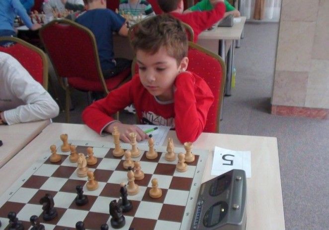 Noi succese ale micilor şahişti de la Vados