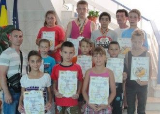 Micii halterofili de la CSM Arad au urcat pe podium la Naţionale