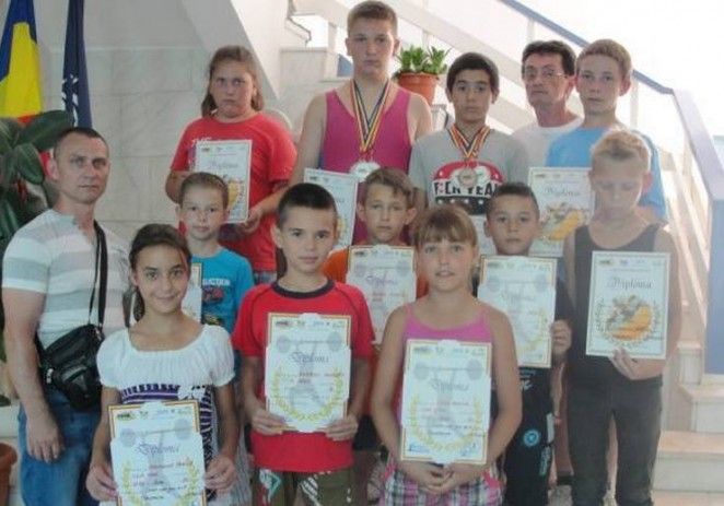 Micii halterofili de la CSM Arad au urcat pe podium la Naţionale