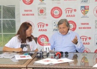 Ilie Năstase a făcut spectacol la Arad: “Doar la turnee de fete dau numele”