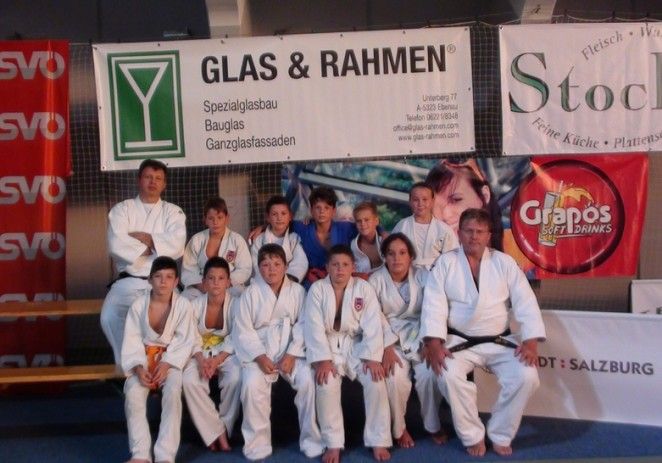 Micii judoka arădeni s-au remarcat pe tatami, în Austria