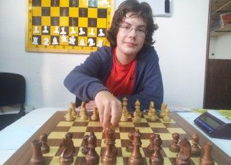 Victor Măcinic este campion judeţean la şah