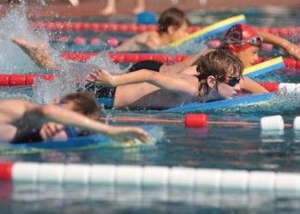 Înotătorii arădeni au urcat pe podium în Ungaria