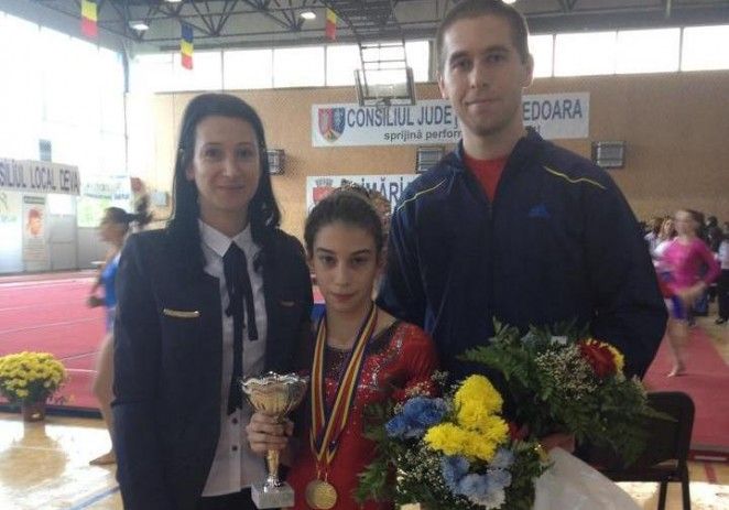 Gimnasta Iulia Berar, de patru ori pe podiumul naţional