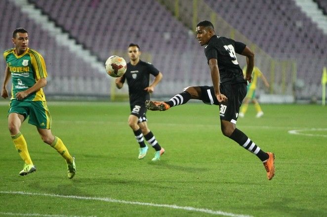UTA îşi cunoaşte, abia duminică, adversara de la baraj