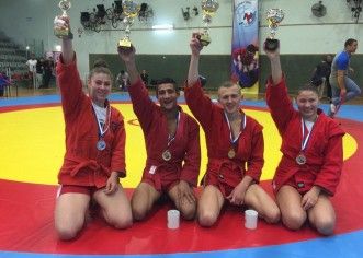 Doi sportivi din Nădlac, medaliaţi cu aur la sambo