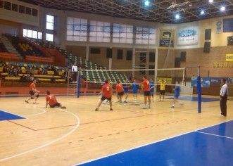 Competiţii de volei şi karate în week-end