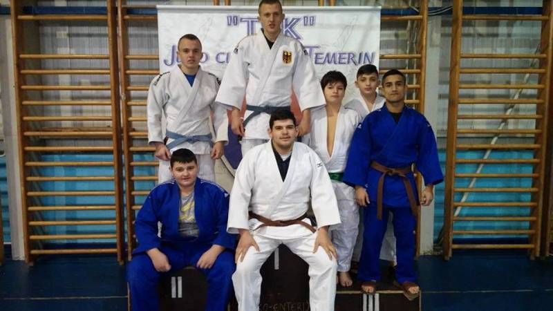  Judoka arădeni au cucerit noi medalii pe tatami