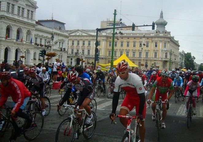 Record de participanţi la Supermaraton. Informaţii importante înaintea startului