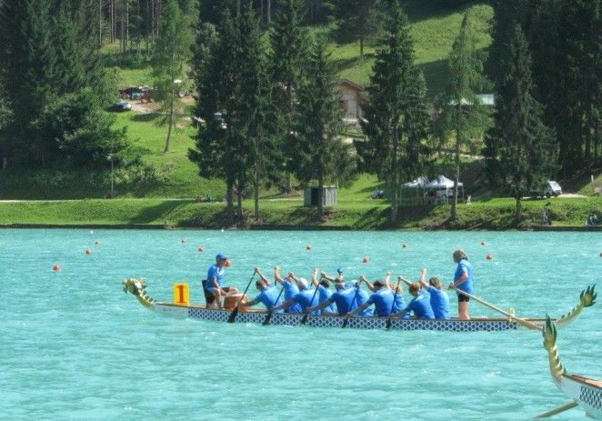 Aradul a fost la înălţime la Campionatul European de dragon boat