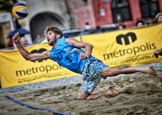 Fan Arad a avut două echipe la Balcaniada de volei pe plajă