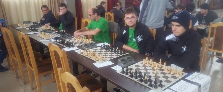 Şahiştii se menţin în lupta pentru promovarea în Superligă