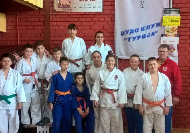 Micii judoka ai CSM-ului s-au remarcat la un concurs în Serbia