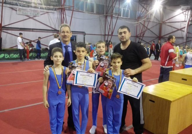 Gimnaştii arădeni au cucerit medalii la Naţionalele şcolare