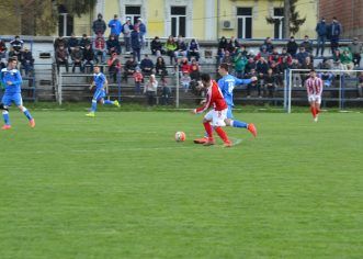 Şoimii Lipova asediază cetatea Devei, în etapa din C4