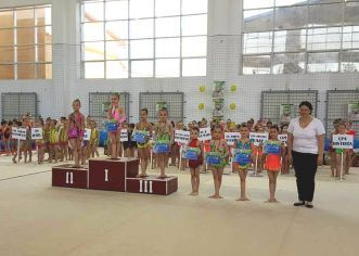 Micile gimnaste de la ritmică – medaliate la Naţionale
