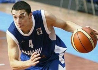 Arădeanul Mandache este campion al României la baschet
