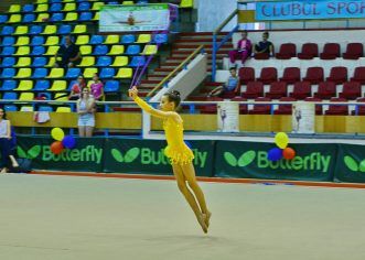 Gimnastele de la ritmică au urcat pe podiumul naţional