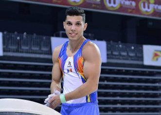 Gimnastul Adelin Kotrong ia startul la Cupa Mondială