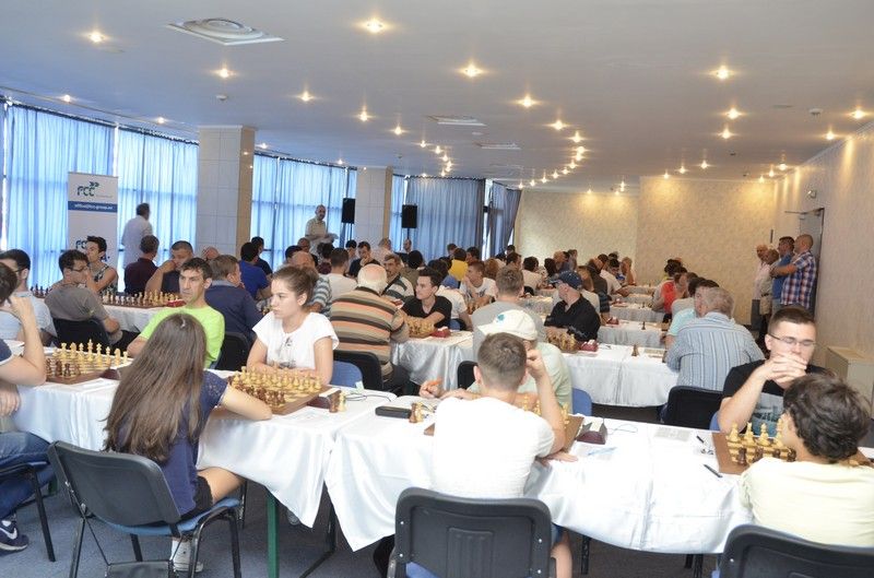  Participare numeroasă la festivalul de şah al Aradului