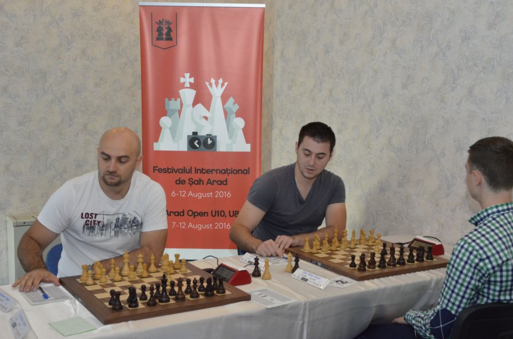  Marele maestru Istrăţescu e liderul festivalului arădean de şah