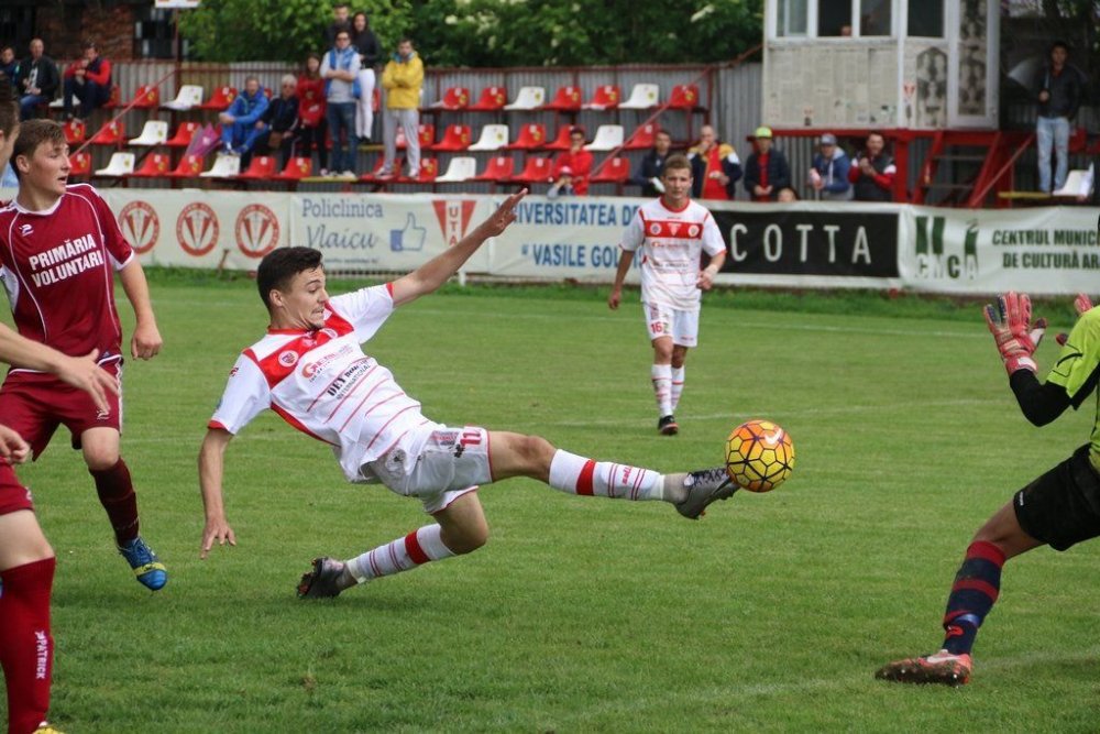  Adrian Petre a marcat din nou la naţionala sub 19 ani