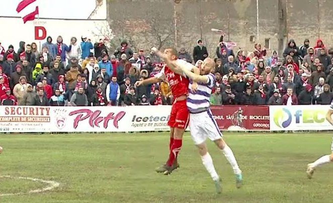 Poli şi UTA se înfruntă, duminică, într-un nou derby al vestului