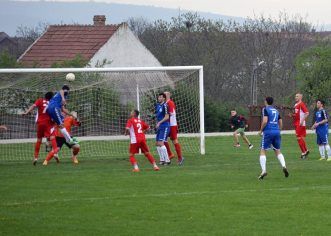 Felnacul începe bine în Liga 4, Pecica se desprinde