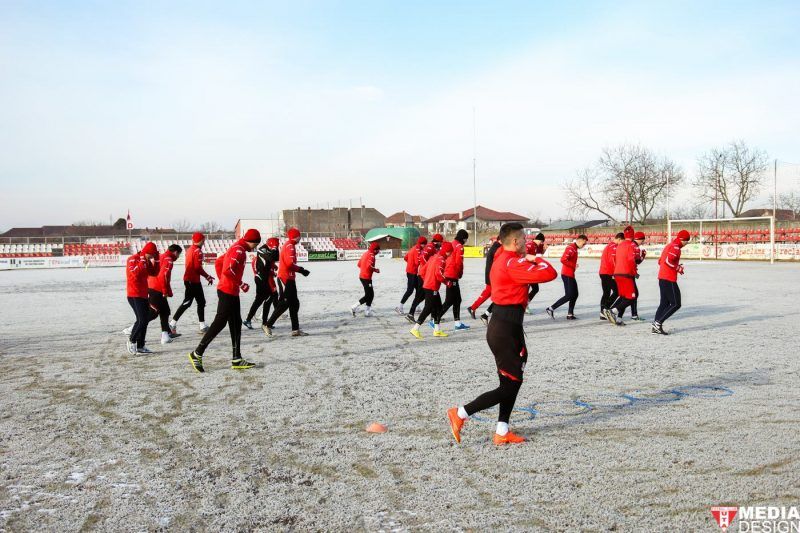  Zăpada și gerul au amânat etapele din fotbalul românesc