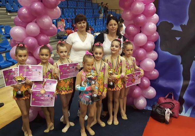 Micile gimnaste de la ritmică, pe podiumul naţional