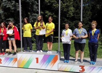 Juniorii arădeni au dominat finala naţională de glonţ