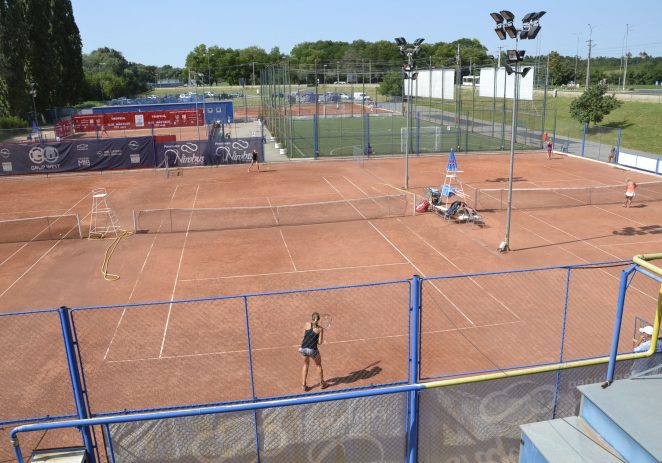 Finală româno-bosniacă, pe zgura de la Activ