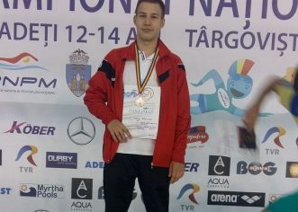 Înotătorul Patrick Kugelman e dublu medaliat naţional