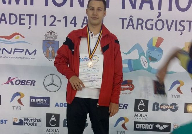 Înotătorul Patrick Kugelman e dublu medaliat naţional