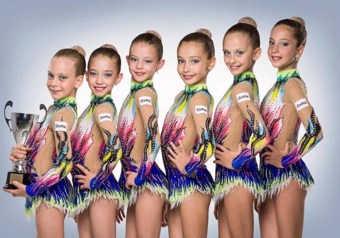 Gimnastele de la ritmică au impresionat la Gemi Arad Trophy