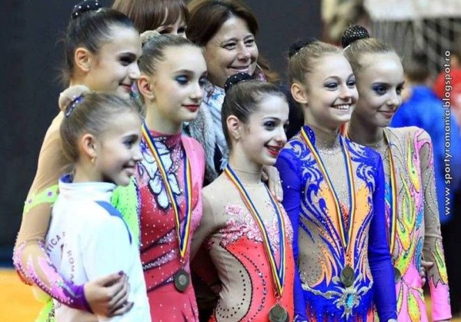 CSM Arad are cinci gimnaste în Top 10 al ritmicii!