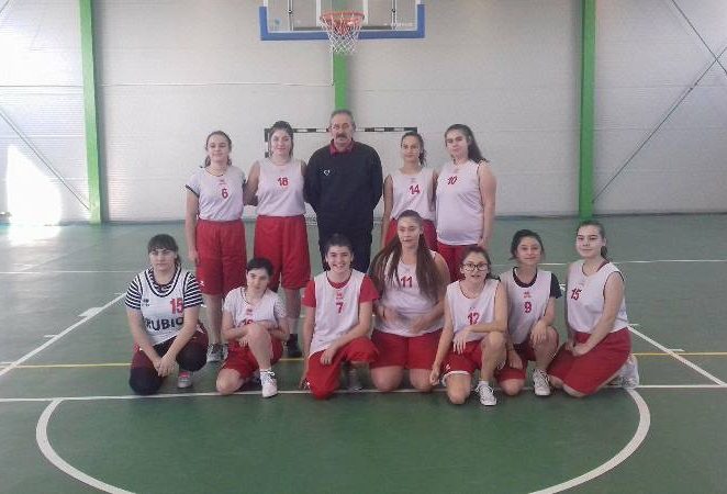 Fetele lui George Mandache sunt campioanele Aradului!