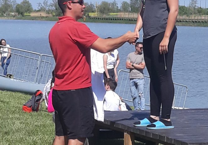 Kaiacistă arădeană, medaliată cu aur pe pista din Szeged