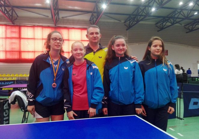 Aradul are două cadete la lotul naţional de tenis de masă