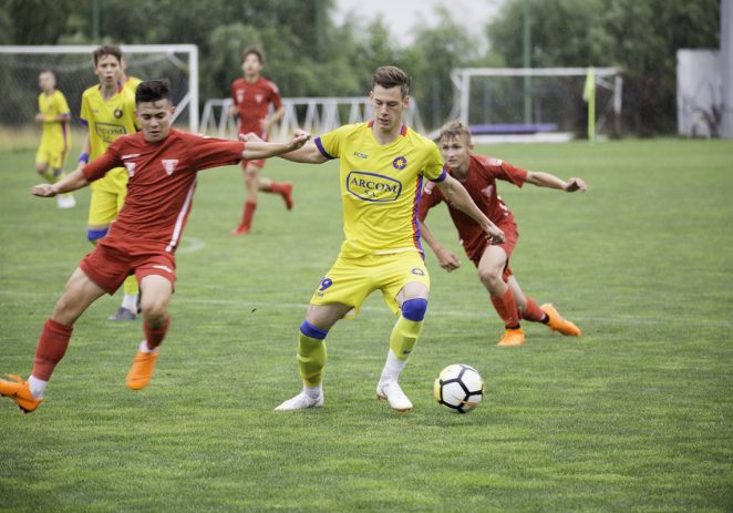 UTA U15 pierde cu FCSB şi e vicecampioană naţională